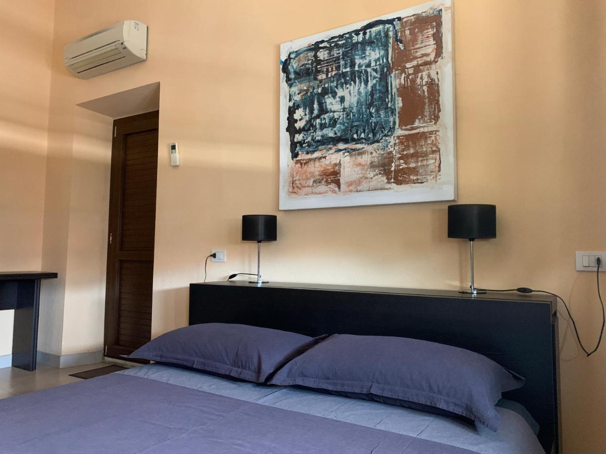 Casa Cervo Lägenhet Olbia Exteriör bild